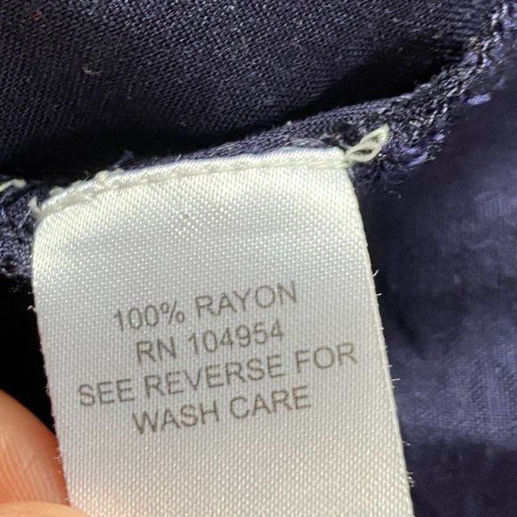 89th & MADISON Blue & White Lines Scoop Neck‎ - Picture 8 of 9